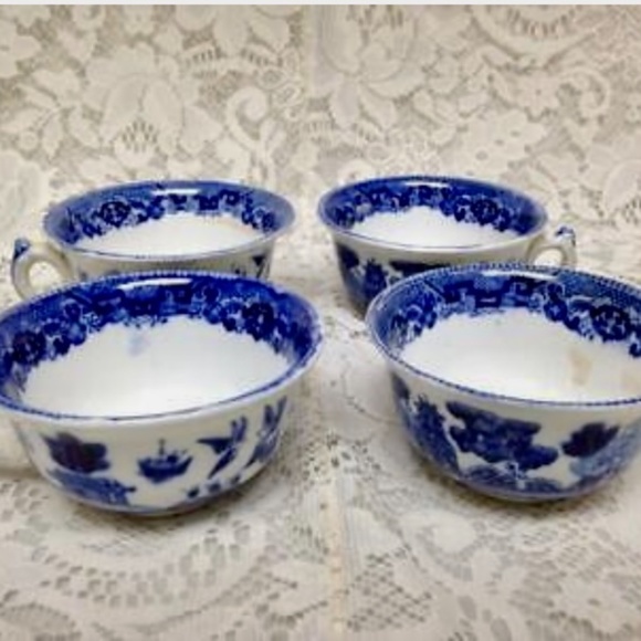 Vintage, Rare, Buffalo Pottery, 12-pc Blue Willow Snack-Dinner Set - Picture 3 of 12